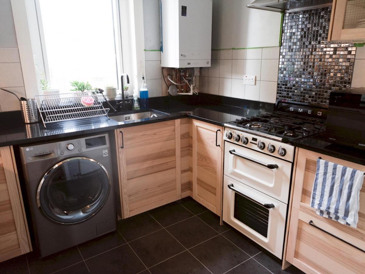 Pass The Keys Cozy Two Bed Flat Near Glasgow Airport & Paisley Exterior foto