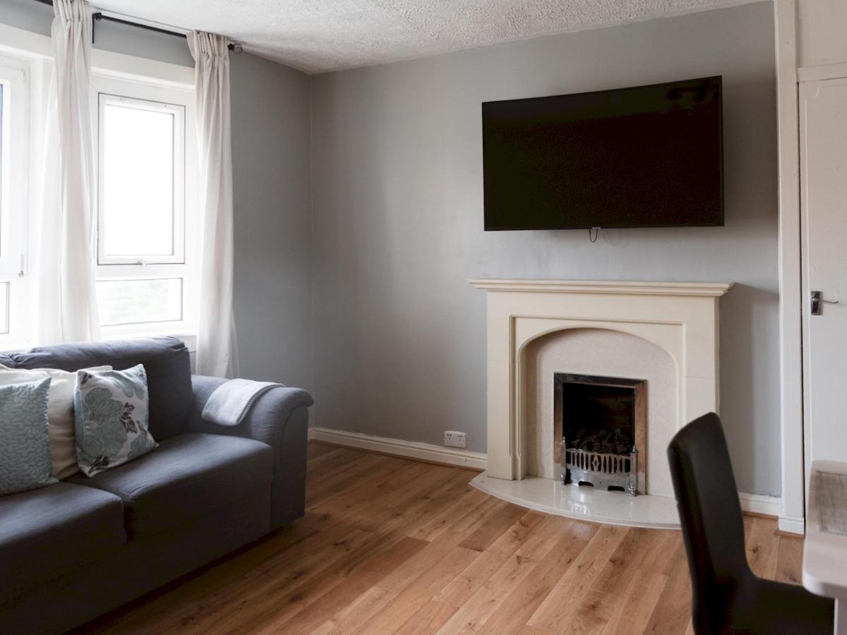 Pass The Keys Cozy Two Bed Flat Near Glasgow Airport & Paisley Exterior foto